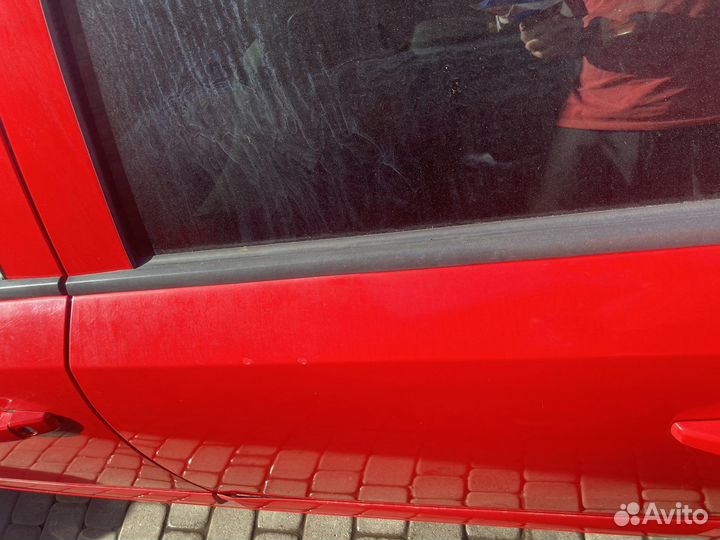 Молдинг стекла внешний передний левый opel astra h