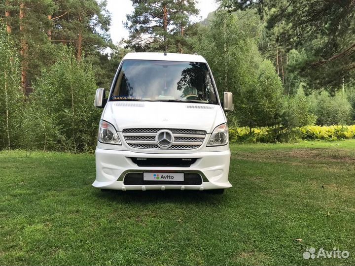 Mercedes-Benz Sprinter микроавтобус, 2011