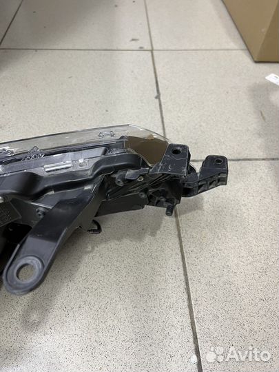 Фара на Короллу 180 рестайлинг