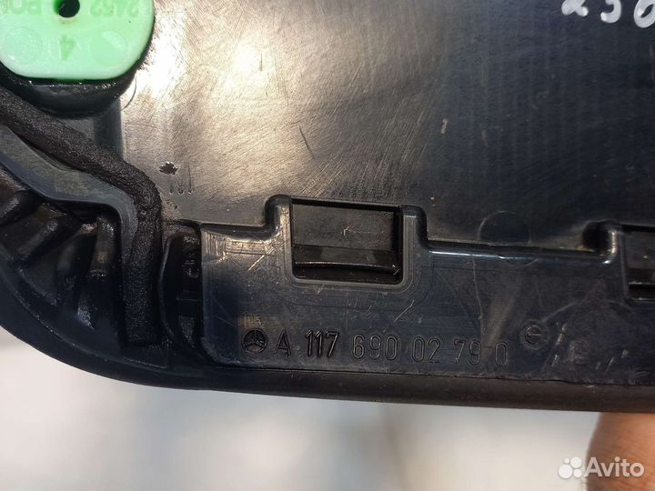 Накладка централь стойки правая Mercedes Cla,C117