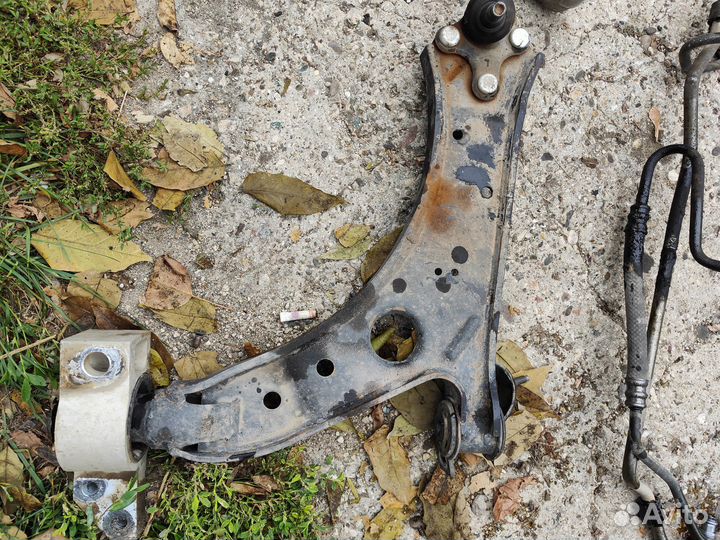 Volkswagen caddy 3 рычаг левый