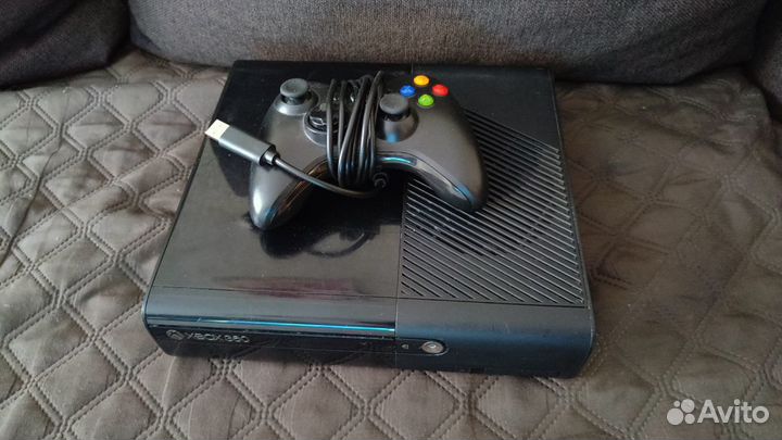 Xbox 360e freeboot 250gb много игр