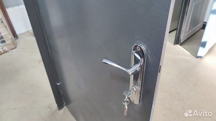 Дверь входная металлическая бу 10 штук