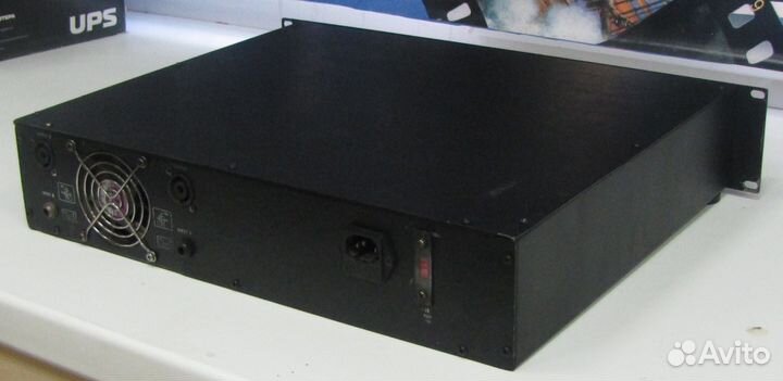 Усилитель звука 1000W Soundking AA1000J Pro Стерео