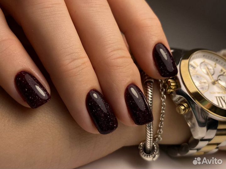 Маникюр с покрытием гель-лак. Педикюр. Студия