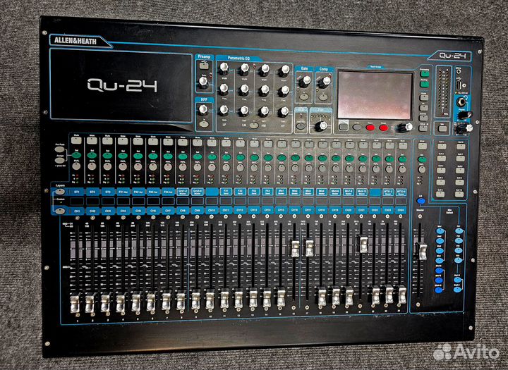 Цифровой микшерный пульт Allen & Heath QU 24