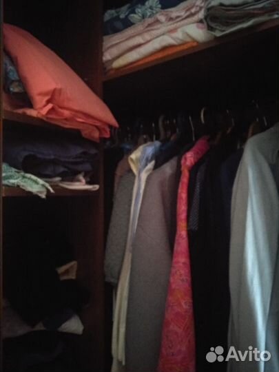 Угловой шкаф