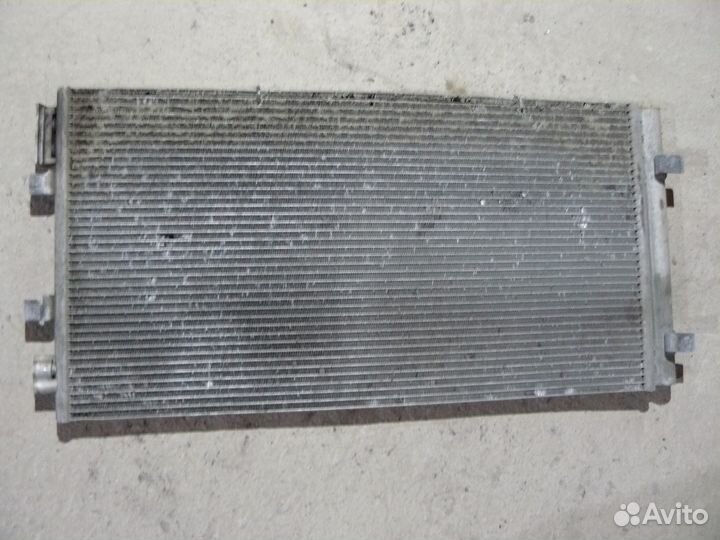 Радиатор кондиционера Renault Grand Scenic III