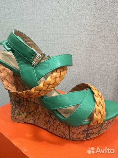 Босоножки 38