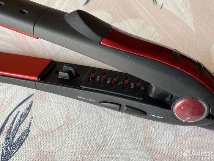 Выпрямитель для волос Lamark