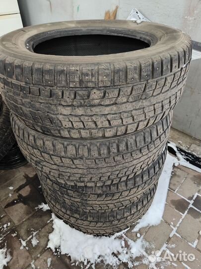 Dunlop DSV-01 17.5/15.5 R17