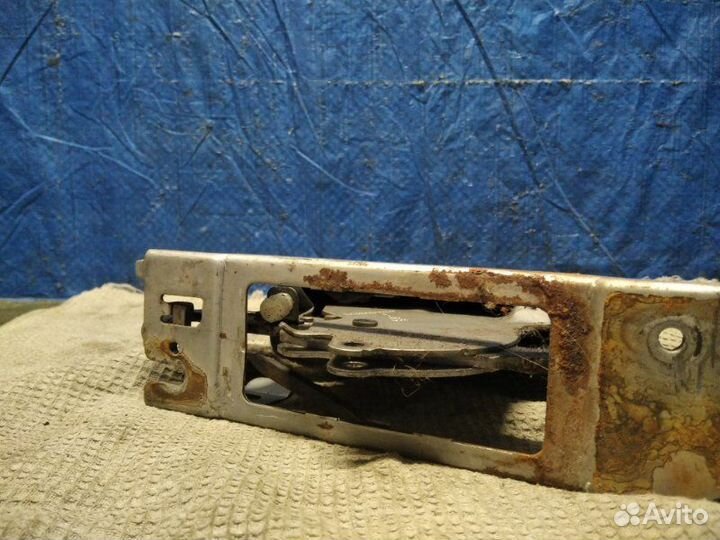 Рычаг стояночного тормоза Renault Symbol 2 седан