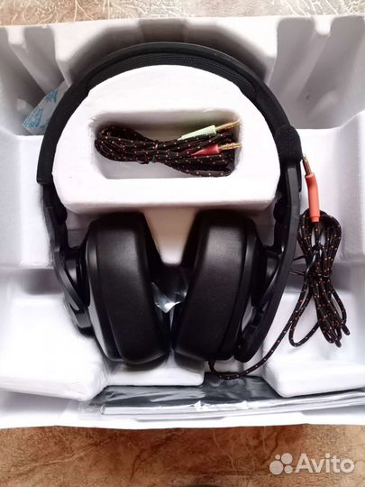 JBL quntum 200 новые