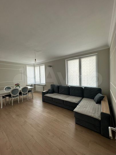 4-к. квартира, 98 м², 8/22 эт.