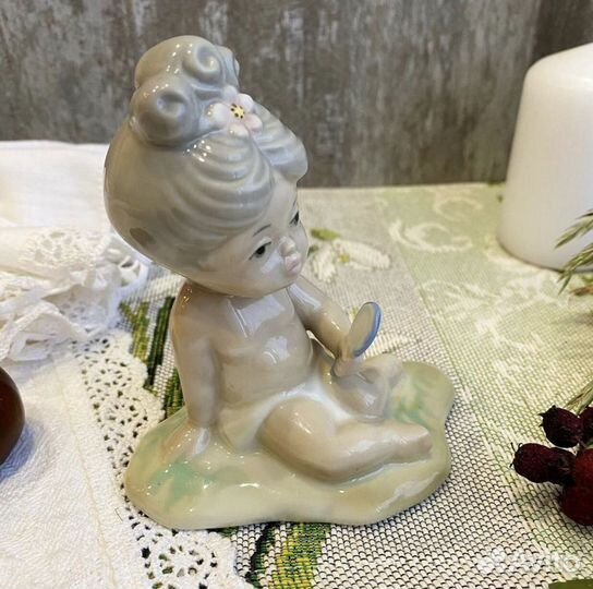 Статуэтка девочка Casades