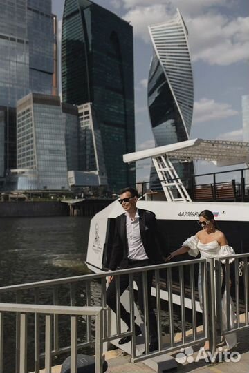 Бутик-отель на воде в аренду для прогулок в Москве