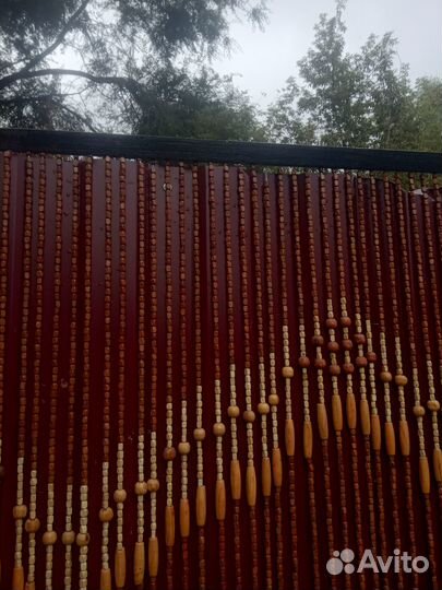 Штора декоративная из деревянных бусинок