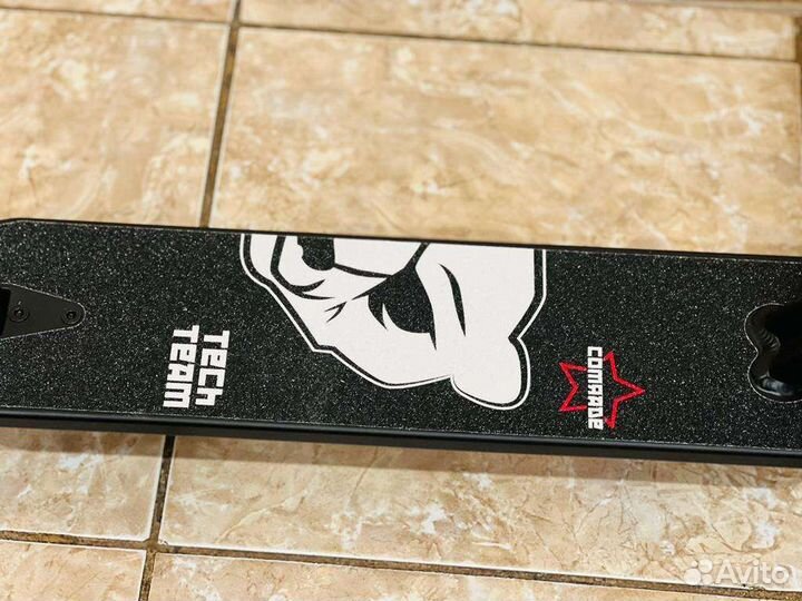 Трюковой самокат tech team comrade