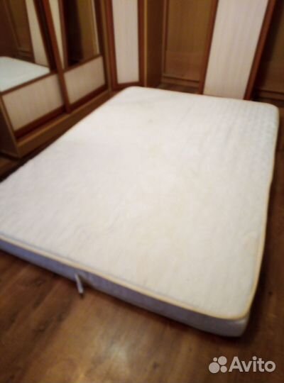 Матрас 140х200 беспружинный