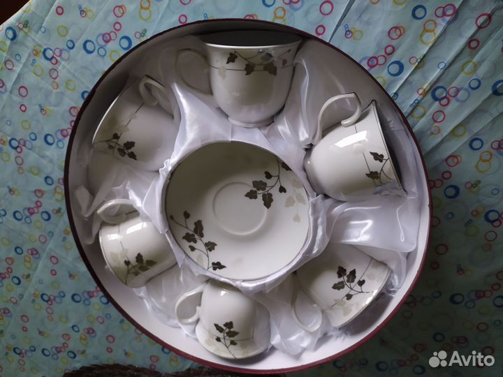 Сервиз чайный (6 чашек с блюдцами, новый)