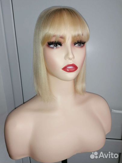 Голова манекен с декольте