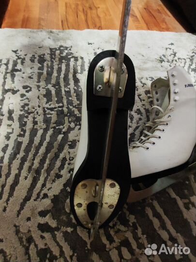 Коньки фигурные