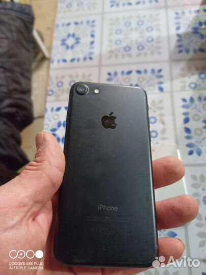 iPhone, 4 ГБ