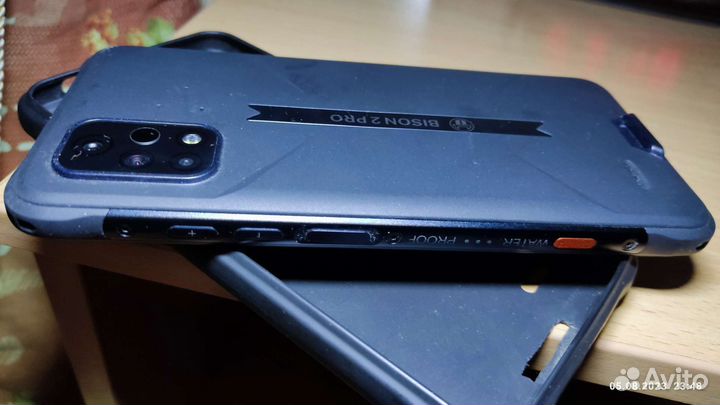 Защищенный смартфон ip68