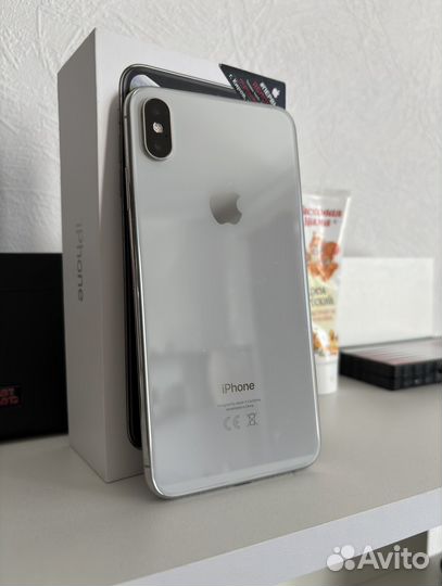 iPhone Xs Max, 64 ГБ