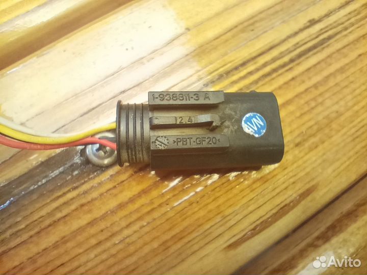 Штекер оригинал видеокамеры KIA sportage 3