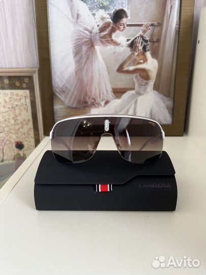 Солнцезащитные очки мужские carrera