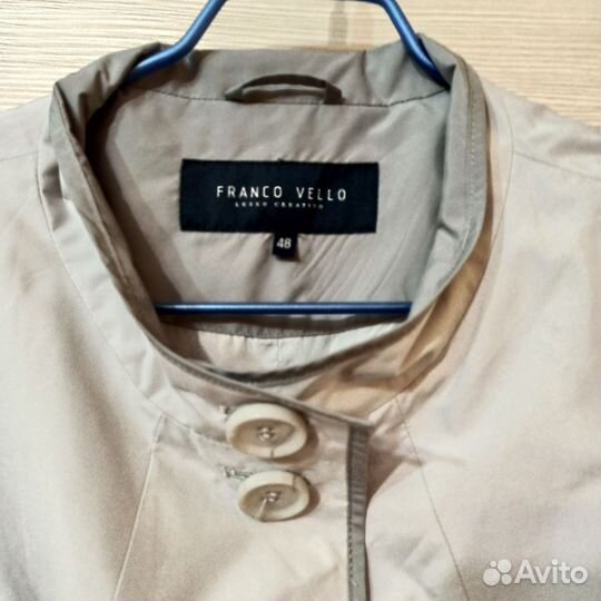 Ветровка женская