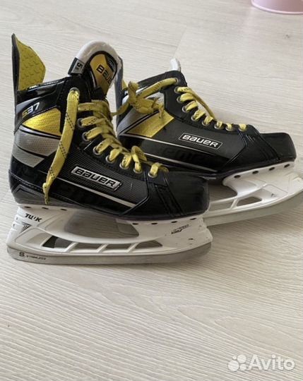 Коньки хоккейные