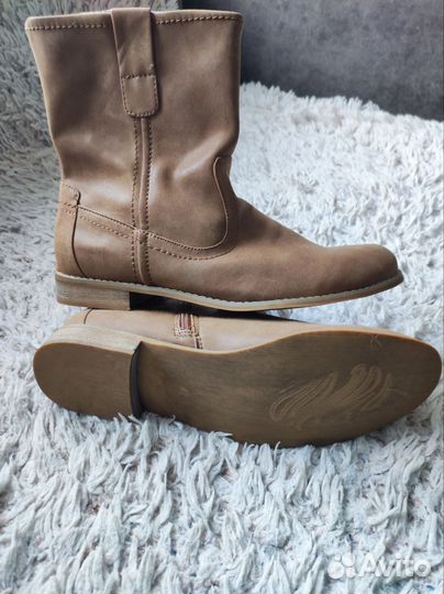 Ботинки женские демисезонные 42 р.новые arizona