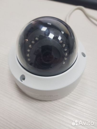 Камера купольная Hikvision DS-2CD2122FWD-IS