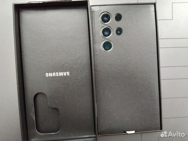 Samsung Galaxy S23 Ultra, 12/256 ГБ