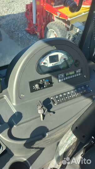 Экскаватор-погрузчик LiuGong CLG777A, 2023