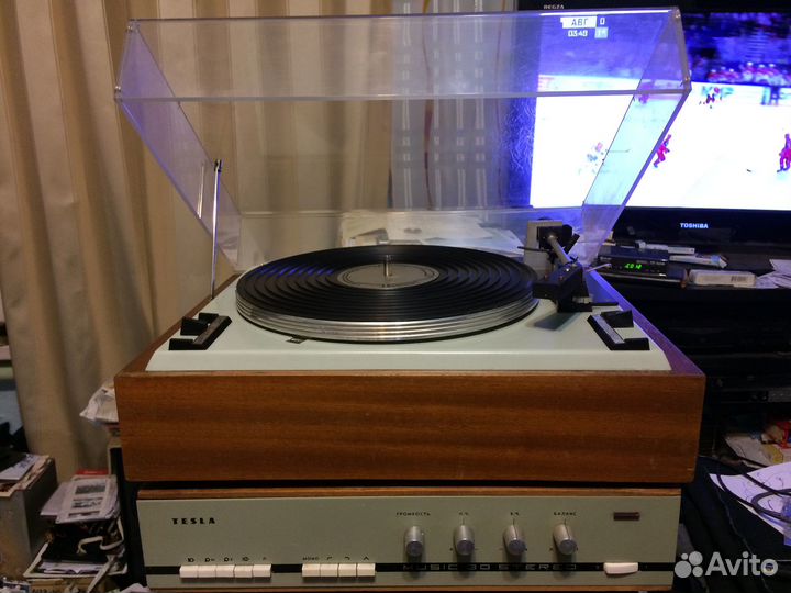 Проигрыватель виниловых пластинок supraphon