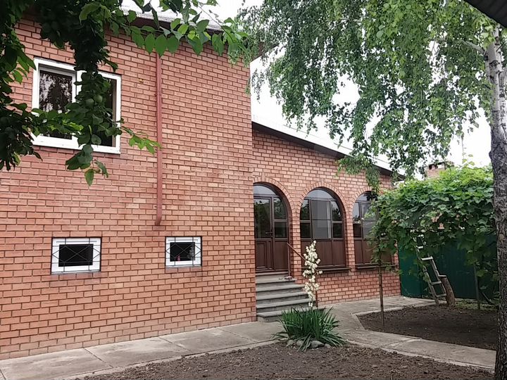 Дом 190 м² на участке 17 сот.