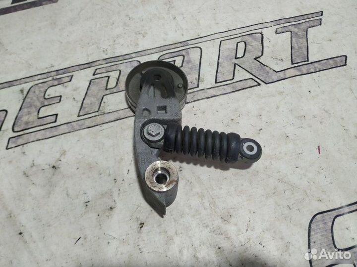 Натяжитель ремня генератора Audi S5 8T CAU