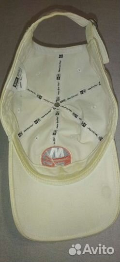 Автографы игроков команды New York Islanders NHL