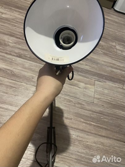 Лампа настольная