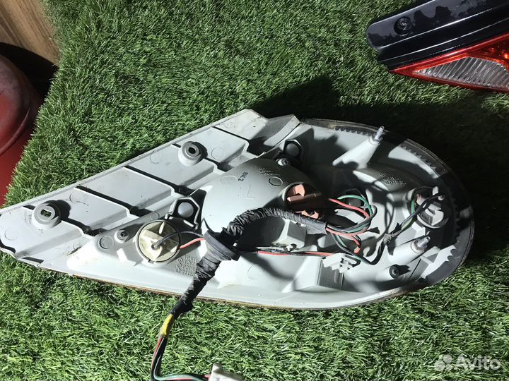 Фонари задние Kia Spectra