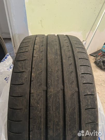 Yokohama Advan Sport V105 245/35 R19 и 275/30 R19