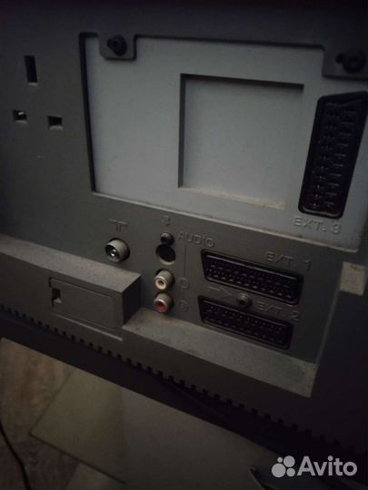 Телевизор Рhilips бу 32pw8818/12