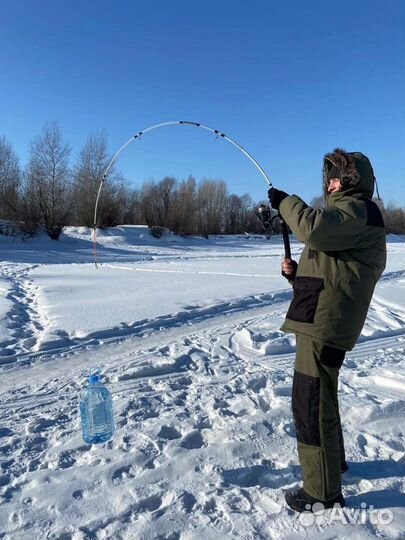 Спиннинг Крокодил чёрный 2,4м 100-250 грамм