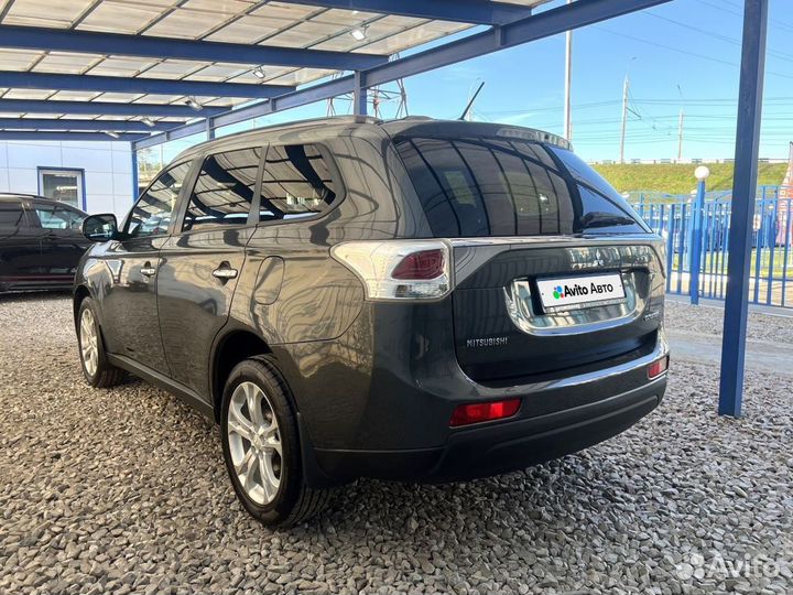 Mitsubishi Outlander 2.4 CVT, 2013, 138 509 км