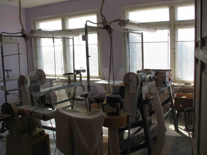 Помещение свободного назначения, 920 м²