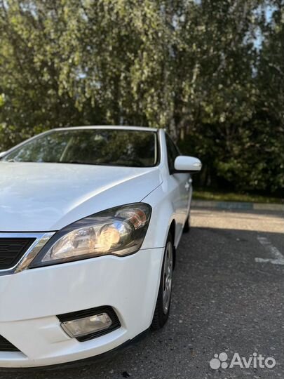 Kia Ceed 1.6 AT, 2010, 132 093 км