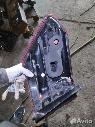 Фонарь задний правый Mercedes E-Class универсал